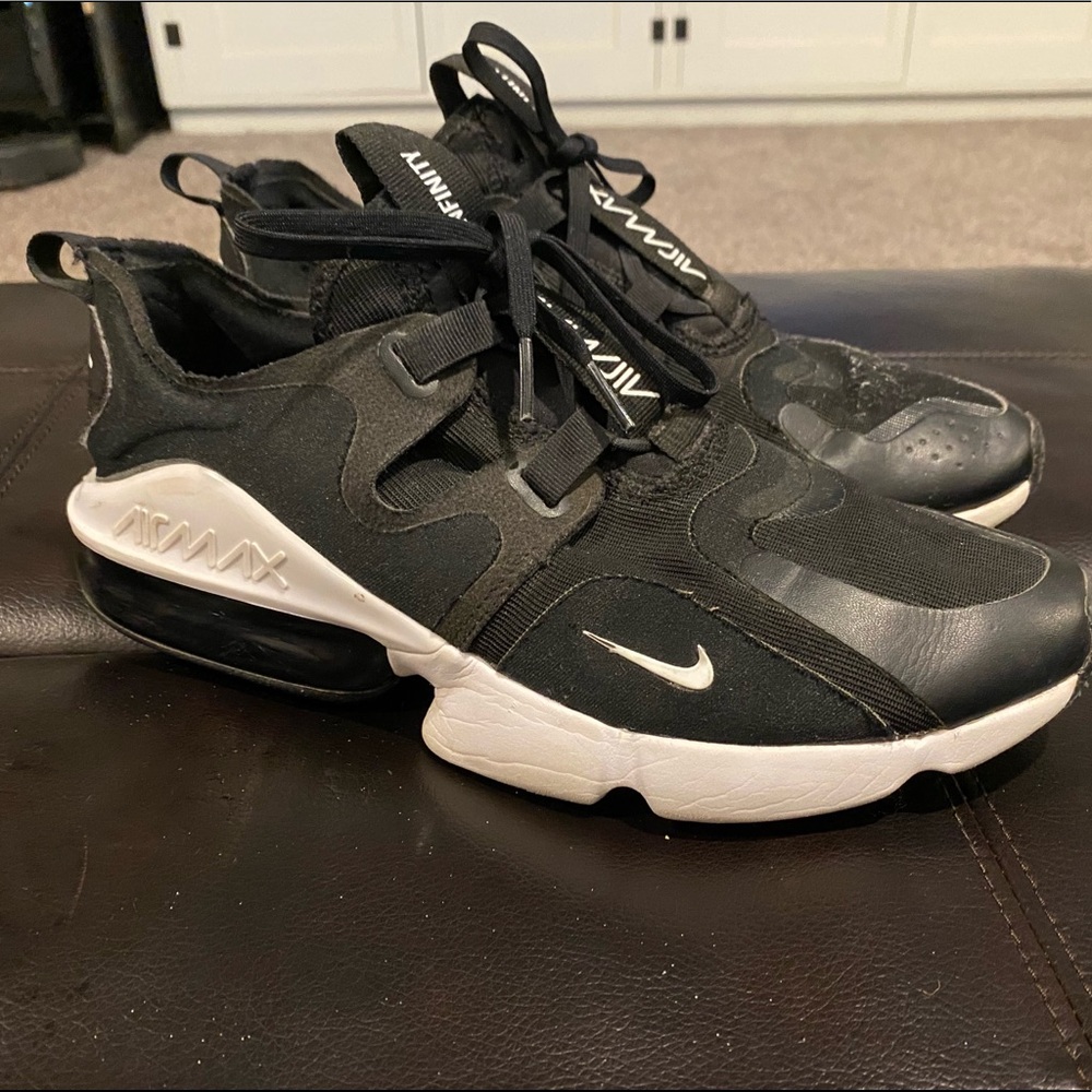 Womens Nike Air Max Infinity US 9
